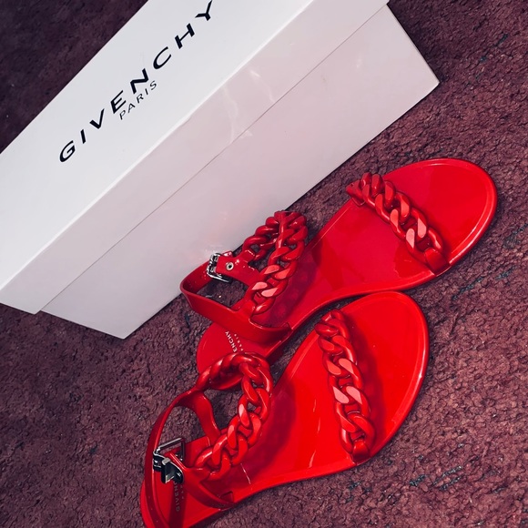 Givenchy Jelly Chain-Link Flat Sandals - Picture 8 of 10